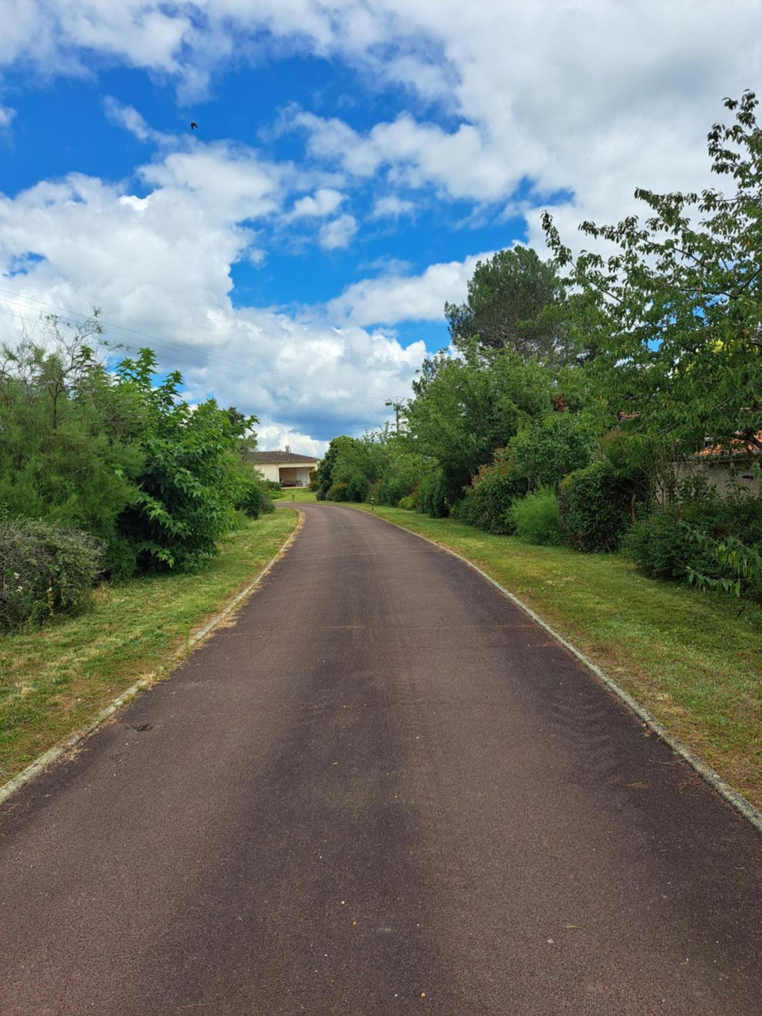 A La Source Villa Saint-Medard-de-Guizieres Dış mekan fotoğraf